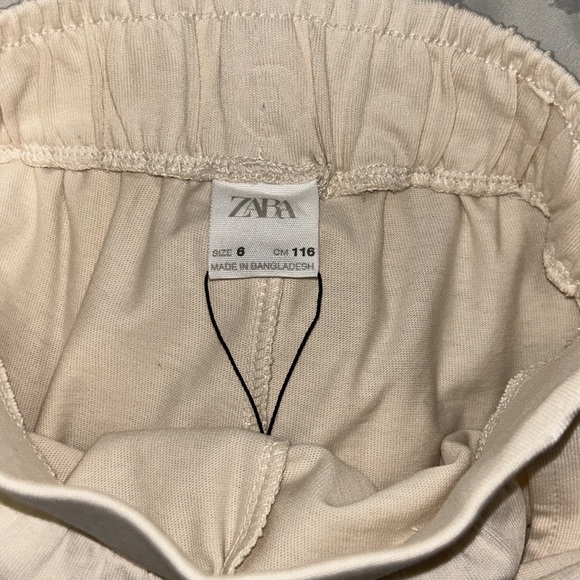 Top & bottom set. - Picture 7 of 7